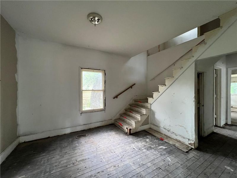 21 S 23rd St, Kansas City, KS 66102
