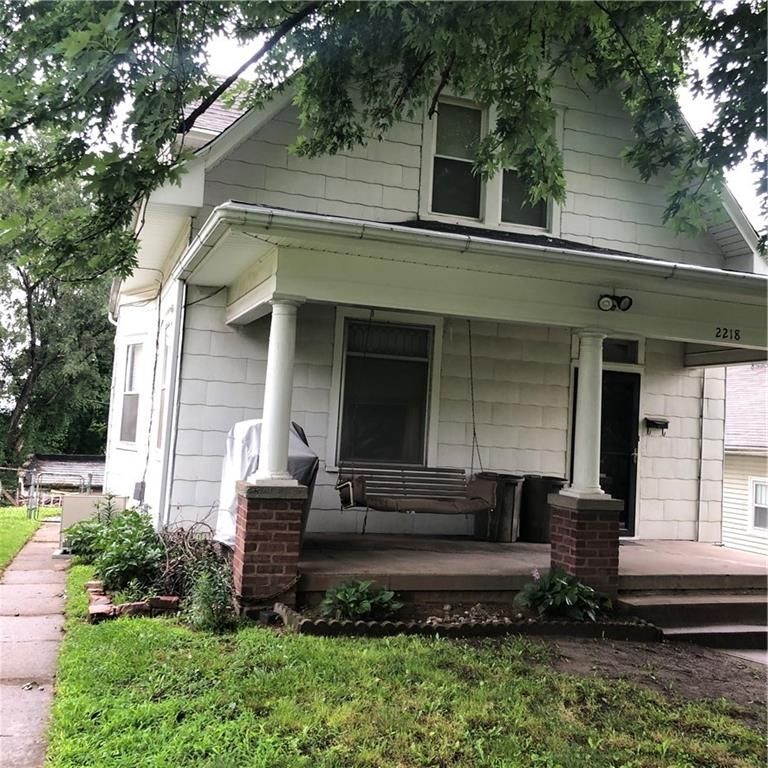 2218 S 15 St, St Joseph, MO 64503