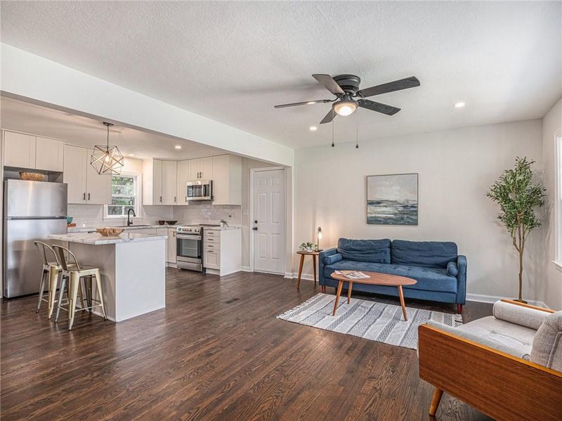 8602 E 79th St, Kansas City, MO 64138
