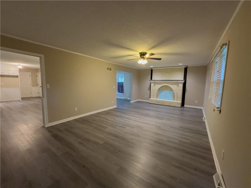 8249 Everett Ave, Kansas City, KS 66112