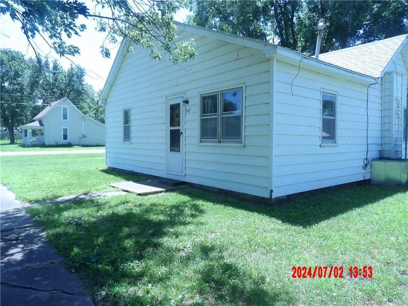 302 N Prairie St, Greeley, KS 66033