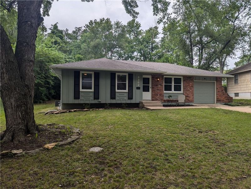 3302 E 106th Ter, Kansas City, MO 64137