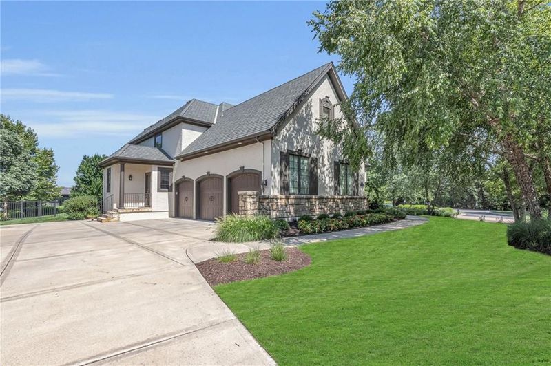 14205 Bluejacket St, Overland Park, KS 66221