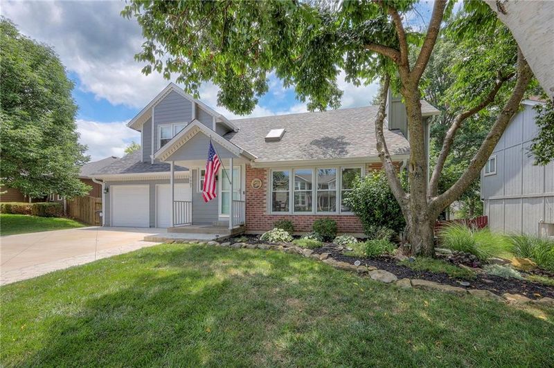 7907 Kevin Ln, Belton, MO 64012