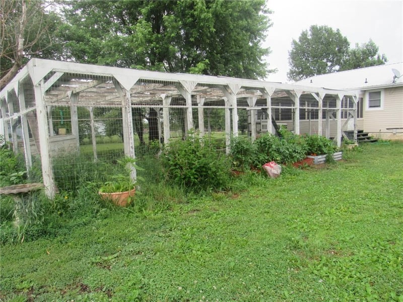 12533 Indiana Rd, Colony, KS 66015