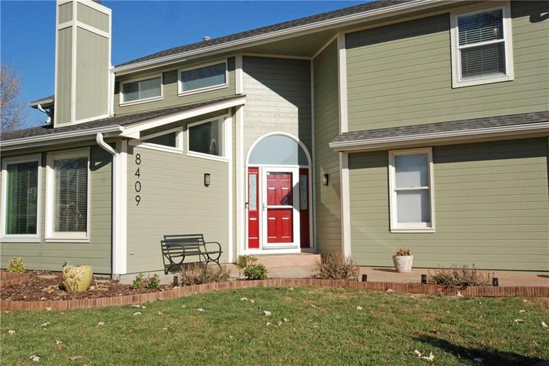 8409 N Carson Ave, Kansas City, MO 64153