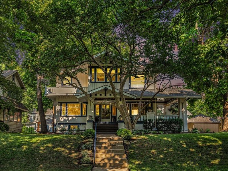 6007 Mcgee St, Kansas City, MO 64113