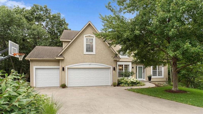 19007 W 117th St, Olathe, KS 66061