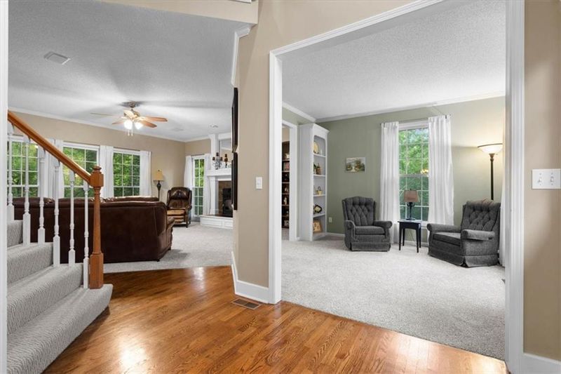 19007 W 117th St, Olathe, KS 66061