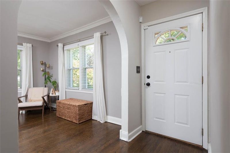 701 E 70th Ter, Kansas City, MO 64131