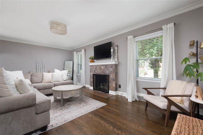 701 E 70th Ter, Kansas City, MO 64131
