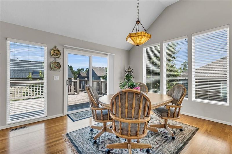 7908 W 155th Pl, Overland Park, KS 66223