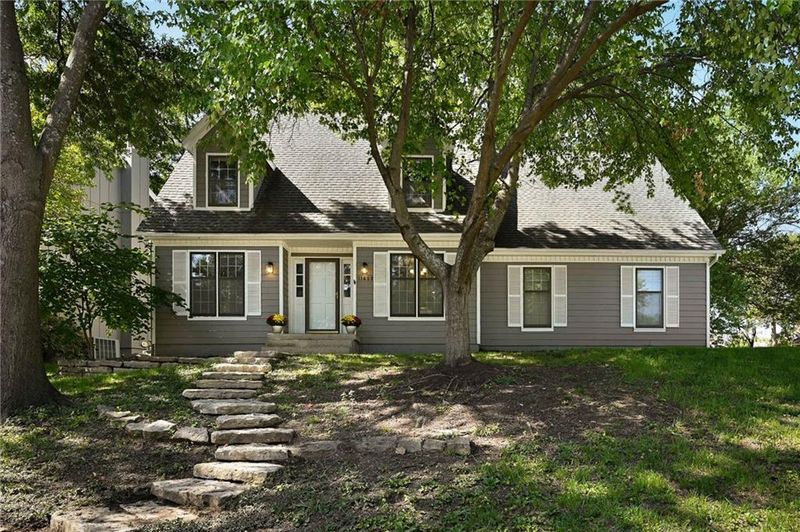 11432 Marty St, Overland Park, KS 66210