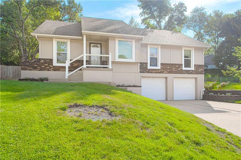 17308 E 49th Terrace Ct, Independence, MO 64055