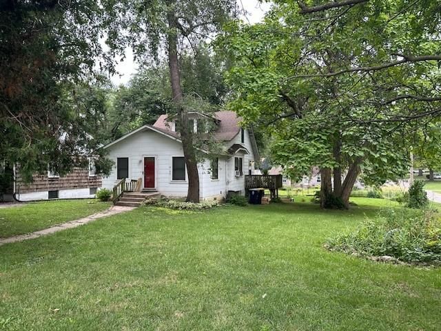 8100 Oak St, Kansas City, MO 64114