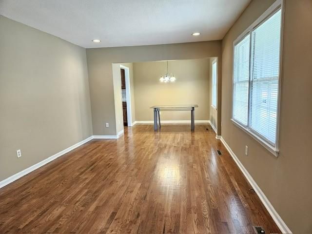 9916 Hardesty Ave, Kansas City, MO 64137