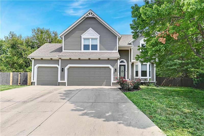 15333 Riley St, Overland Park, KS 66223