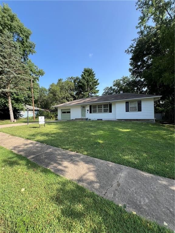 8204 E 106th St, Kansas City, MO 64134