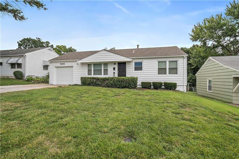 9105 Central St, Kansas City, MO 64114