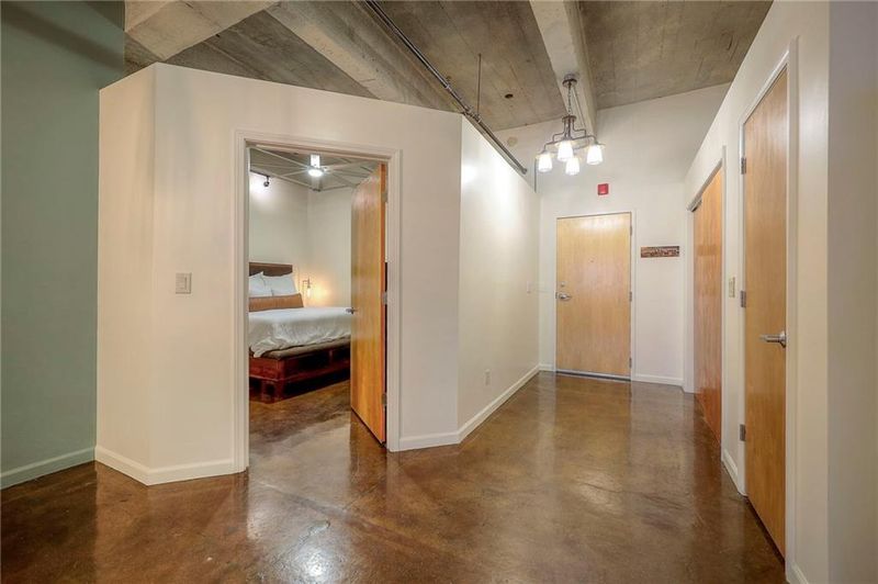360 W Pershing Rd #020, Kansas City, MO 64108
