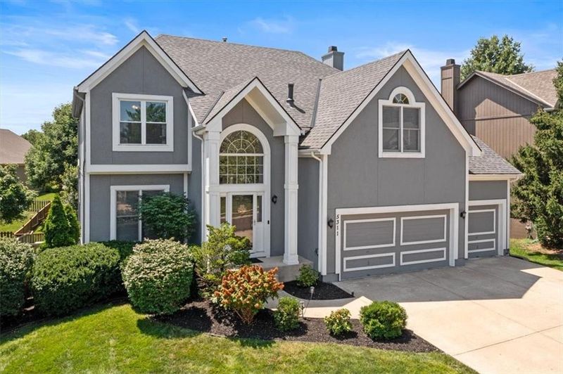 5311 W 159th Ter, Overland Park, KS 66085