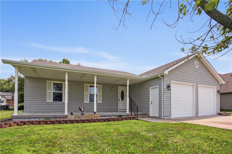 605 Elm St, Lathrop, MO 64465