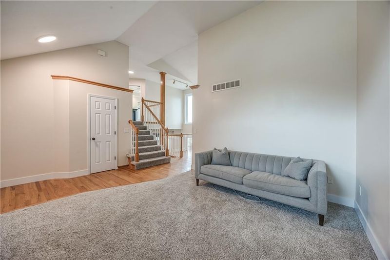 12100 E 78th Ter, Kansas City, MO 64138