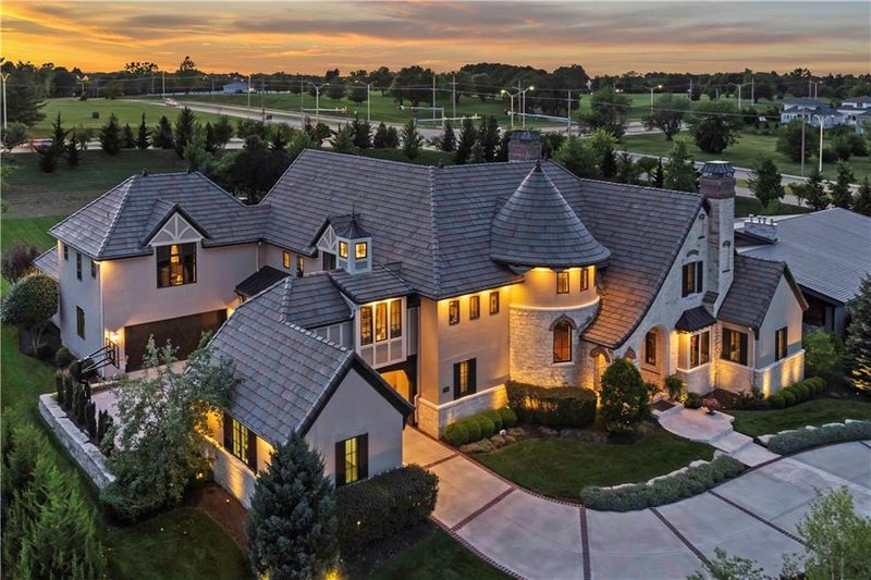 15908 Cody St, Overland Park, KS 66221