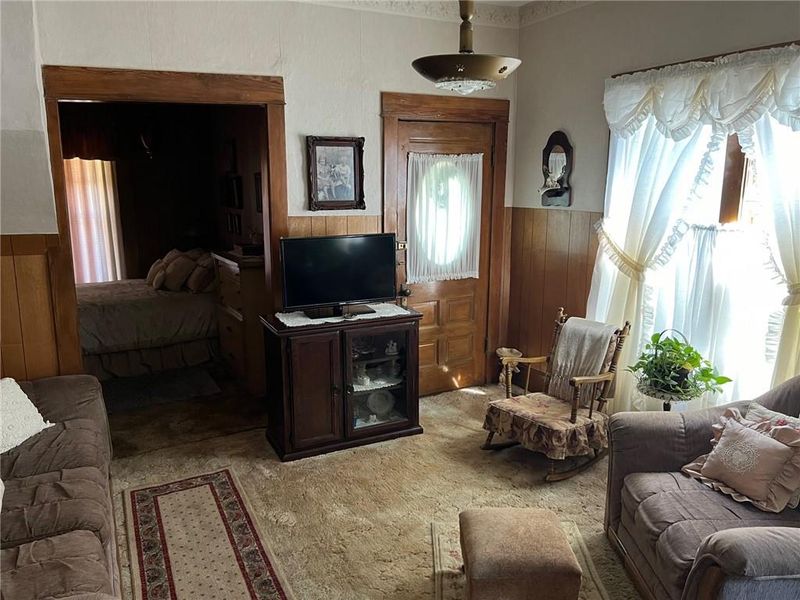 310 N Walnut St, Iola, KS 66749
