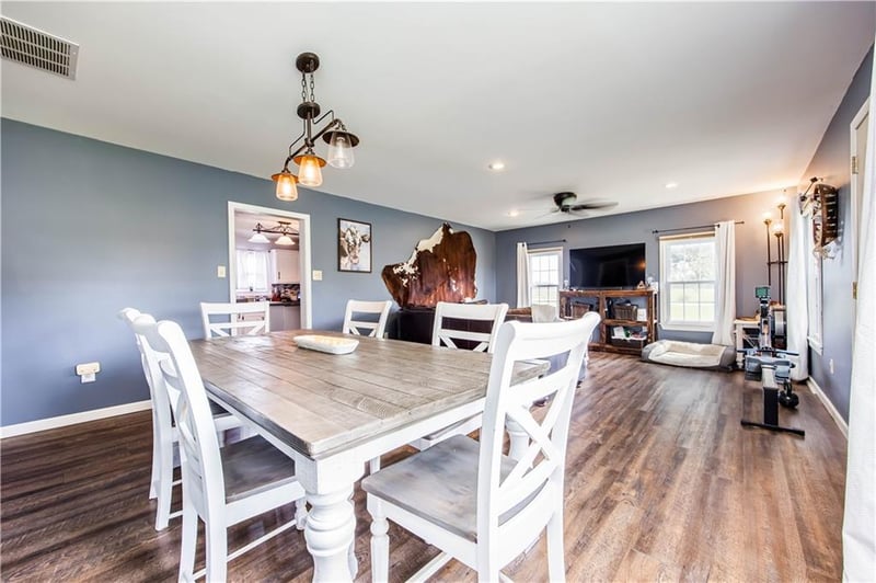 1478 Old Highway 166 Hw, Caney, KS 67333