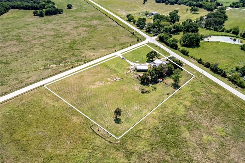 1478 Old Highway 166 Hw, Caney, KS 67333
