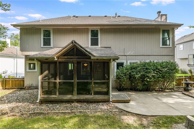 1225 SW Persels Rd, Lee's Summit, MO 64081