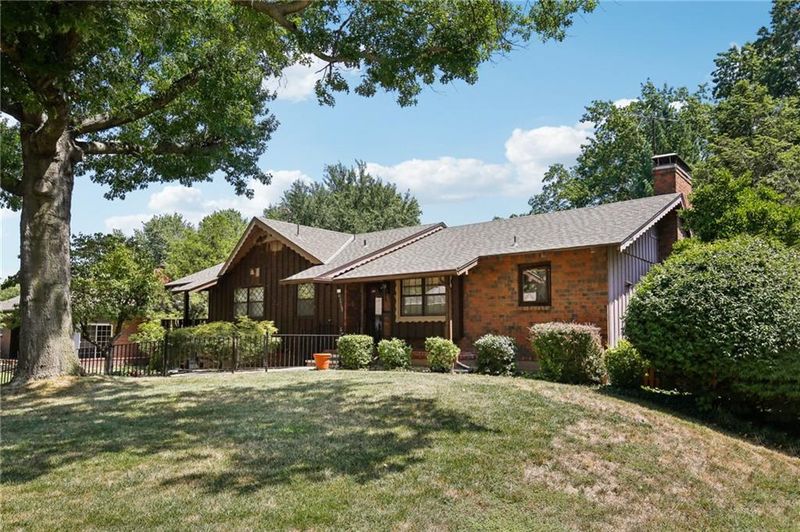 6313 Ralston Ave, Raytown, MO 64133