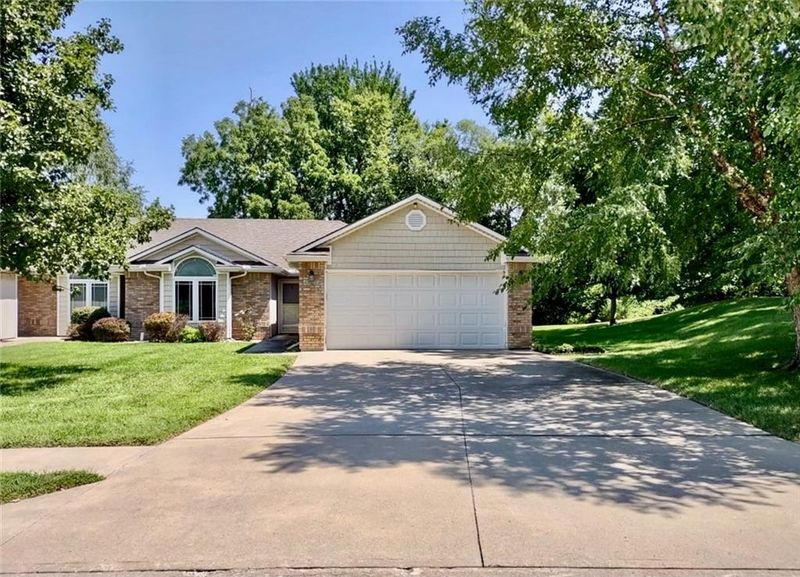 4629 Appleton Ave, Kansas City, MO 64133
