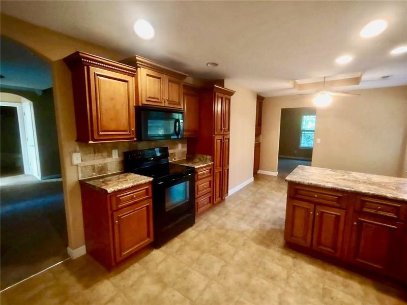 4629 Appleton Ave, Kansas City, MO 64133