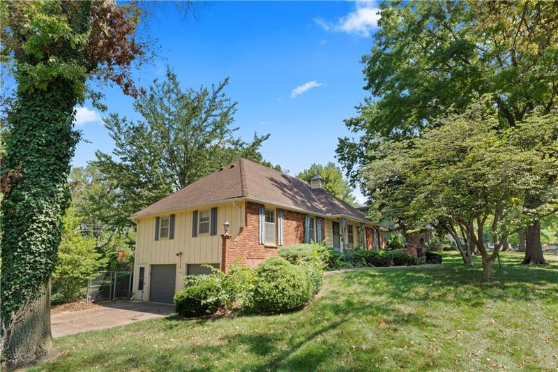 4200 E 110th St, Kansas City, MO 64137