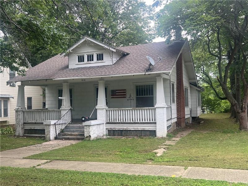 410 N 4th St, Independence, KS 67301