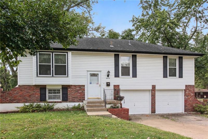 8713 E 110th Ter, Kansas City, MO 64134