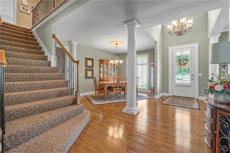 9331 W 157th Ter, Overland Park, KS 66221