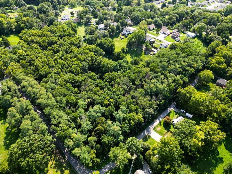 North Pass Rd, St Joseph, MO 64503