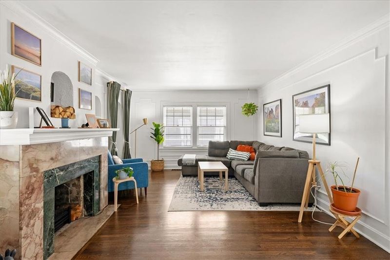 7127 Summit St, Kansas City, MO 64114