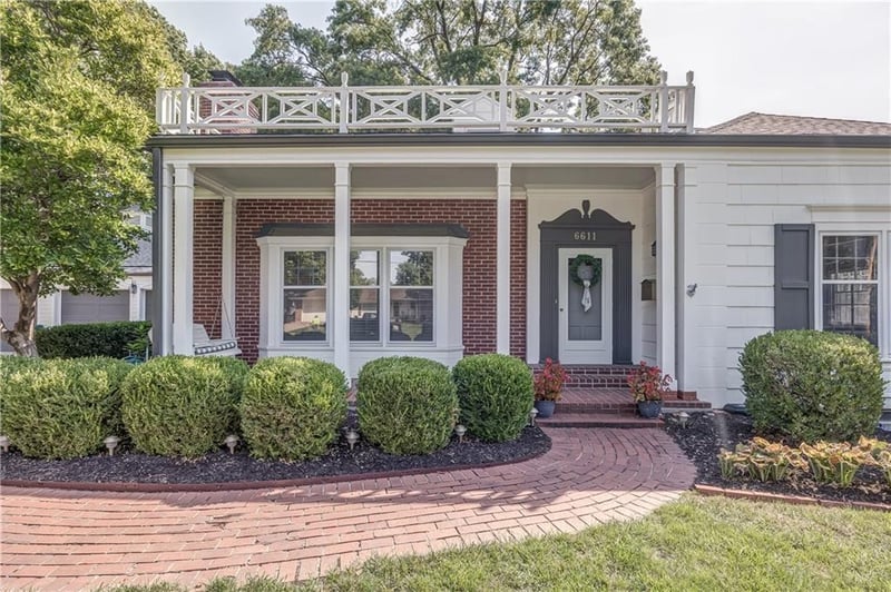 6611 Walmer St, Overland Park, KS 66202