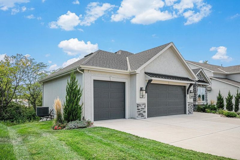 10736 N Fairmount Ave, Kansas City, MO 64155
