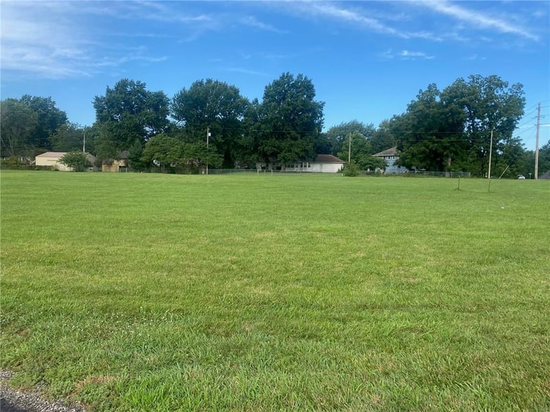 Mo 58 Hw, Raymore, MO 64083