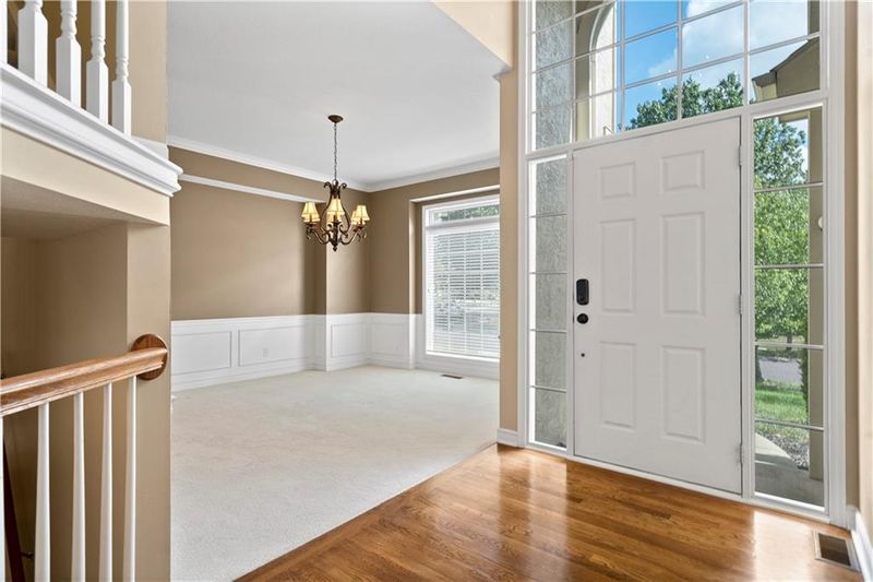 14728 Robinson St, Overland Park, KS 66223