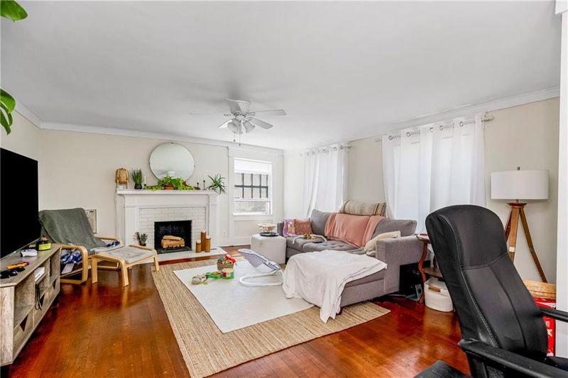 4621 Harrison St, Kansas City, MO 64110