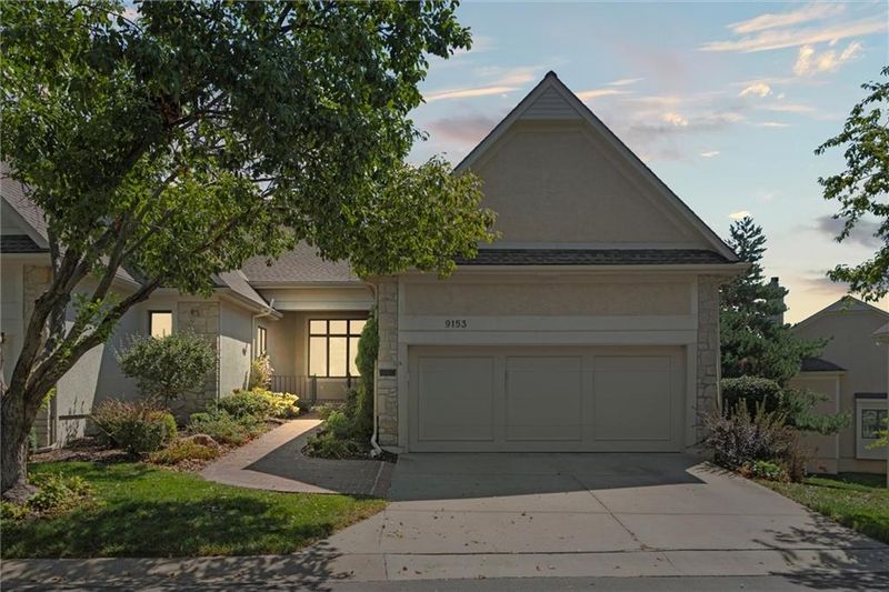 9153 Riggs Ln, Overland Park, KS 66212
