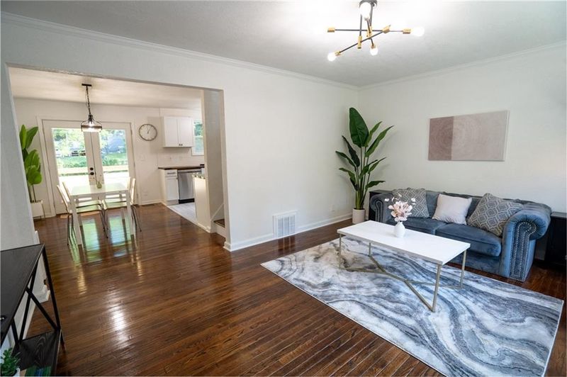 916 E 78th St, Kansas City, MO 64131