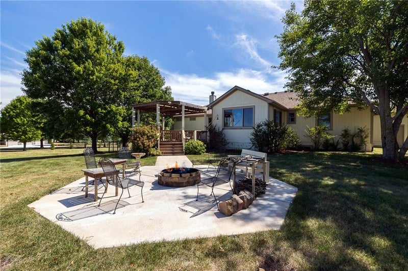28912 E Major Rd, Blue Springs, MO 64029