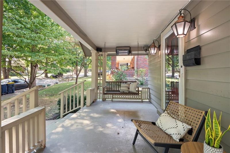 104 E 65th Ter, Kansas City, MO 64113